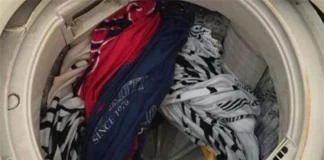 Khi giặt quần áo, đừng chỉ cho bột giặt, dùng thêm mẹo nhỏ này, quần áo bẩn đến đâu cũng sạch như mới