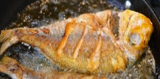 Rán cá cứ thêm thứ này vào, da cá vàng giòn, hấp dẫn, không lo sát chảo, vỡ nát