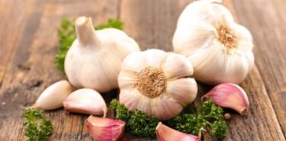 Ăn tỏi có tác dụng gì, ai không nên ăn?