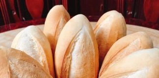 Ăn bánh mì thường xuyên có tốt không? Điểm danh những tác hại của bánh mì đối với sức khỏe