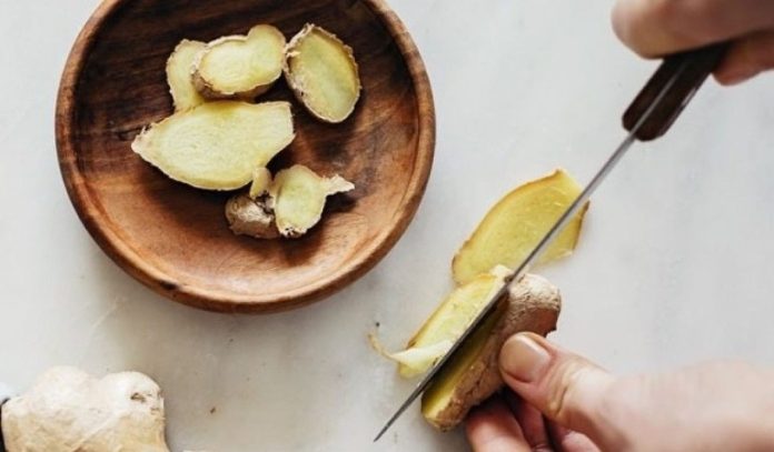 ngam-gung-truoc-khi-quan-he-giup