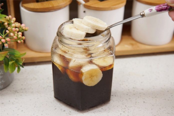 photo-1621168512270-162116851248