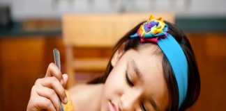 Bác sĩ khuyên mẹ: 5 món đừng bao giờ cho trẻ ăn khi đói kẻo lớn lên phải đổ đống tiền chữa bệnh