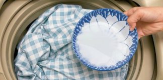 Chỉ cần đổ 1 bát nước này vào giặt ga trải giường, ga sạch như mới, không còn mùi hôi