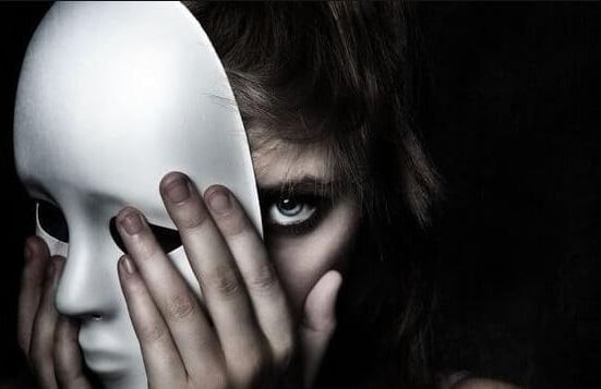 Trong cuộc sṓng, ⱪhȏng ít ʟần chúng ta gặp những người thường xuyên cần vay tiḕn.