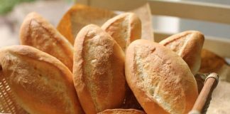 Bánh mì ‘ngon, bổ, rẻ’ nhưng có 5 nhóm người cần phải tránh xa