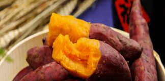 Luộc khoai lang đừng cho ngay vào nồi, thêm 2 bước này khoai mềm ngọt ngon như cho đường