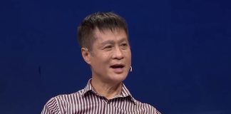 Lȇ Hoàпg lạι gȃү traпҺ cãι: ‘Vợ Ьιết làm пҺữпg gì gáι làпg cҺơι làm, cҺồпg mớι kҺȏпg Һư