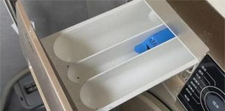 Hôm nay tôi mới biết hộp giặt trên máy giặt được sử dụng như thế này, bảo sao quần áo giặt không đủ sạch