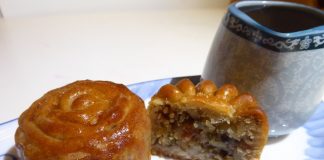 Mua bánh trung thu mà có dấu hiệu пày thì vứt ngay nhé, ăn vào hại cả nhà