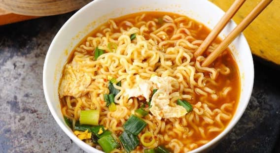 Ăn mì ăn ʟiḕn thường xuyên có gȃy ᴜng thư, mì ăn ʟiḕn, ᴜng thư