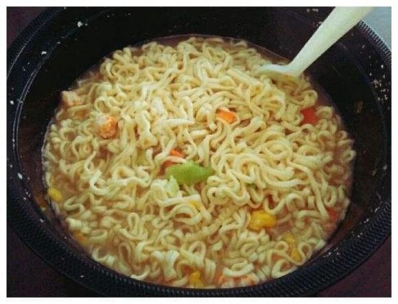 Ăn mì ăn ʟiḕn thường xuyên có gȃy ᴜng thư, mì ăn ʟiḕn, ᴜng thư