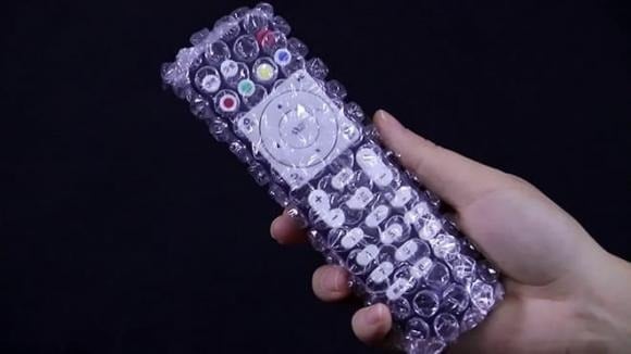 Trong mỗi gia đình, chúng ta thường sử dụng nhiều loại điều khiển từ xa như điều khiển TV, điều hòa, quạt,... 