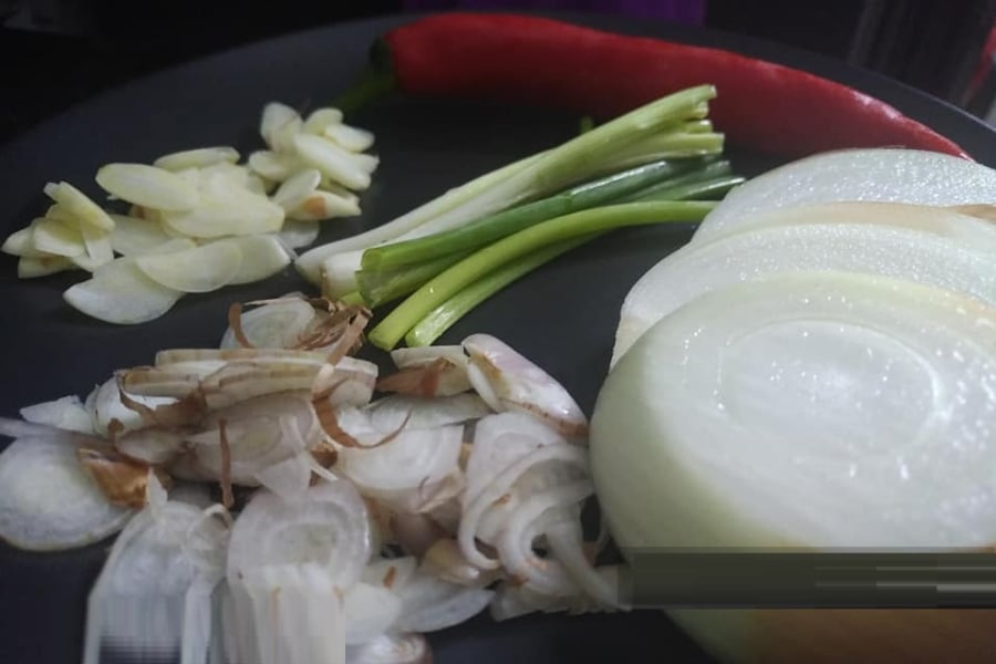 Dùng hành tȃy ⱪho cùng thịt cá ⱪhȏng cần thắng ᵭường