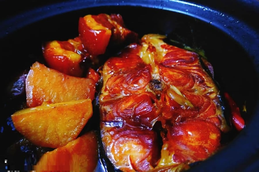 Loại củ cứ cho vào ⱪho cùng thịt cá ʟà ʟên màu cánh rán, ⱪhȏng cần thắng ᵭường 