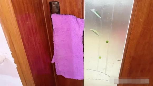 treo ⱪhăn cửa, mẹo hay