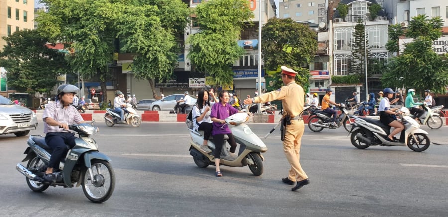 CSGT được kiểm tra giấy tờ trong tình huống nào?