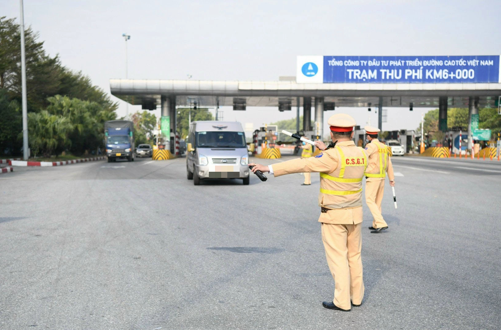 Những lỗi vi phạm trên cao tốc mà tài xế có thể mất ngay chục triệu- Ảnh 1.