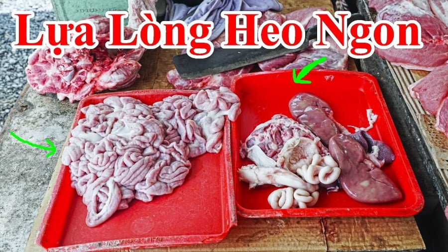  Chọn lòng ngon nên chọn đoạn lòng đầu, cuống bé, ống ruột căng và tròn, có màu trắng hồng và chất dịch bên trong màu trắng sữa.