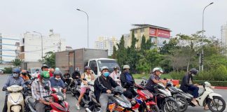 CSGT khuyên những điều cần làm khi gặp đèn tín hiệu giao thông ‘nhảy múa’