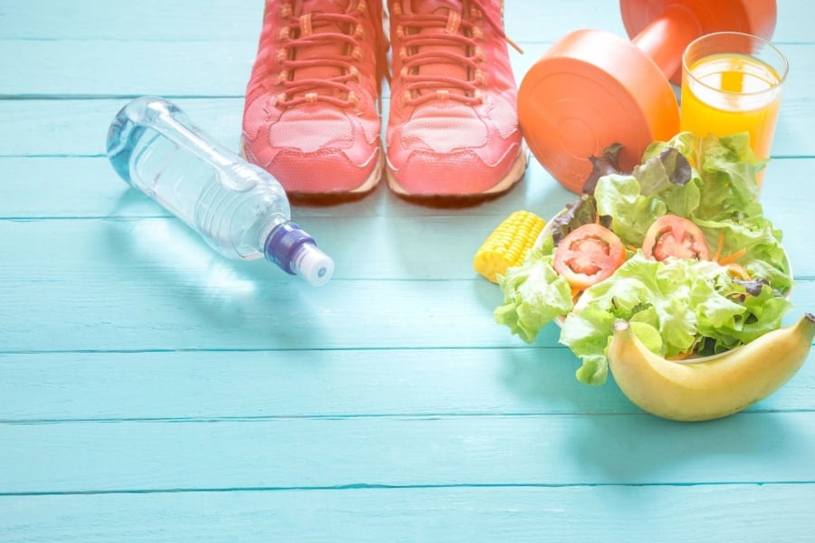 Bác sĩ Yujiro Nakayama đặc biệt nhấn mạnh rằng, việc từ bỏ thuốc lá đóng vai trò vô cùng quan trọng trong công cuộc phòng ngừa ung thư. 