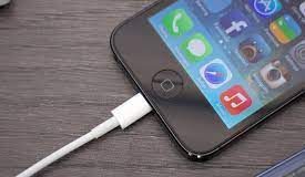 Điện thoại có một nút nhỏ, chỉ cần bật lên, tốc độ sạc pin nhanh gấp 10 lần mà không hại máy