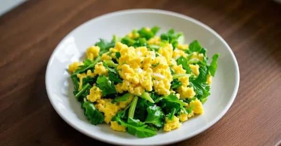 rau cần tây, lá cần tây, rau xanh