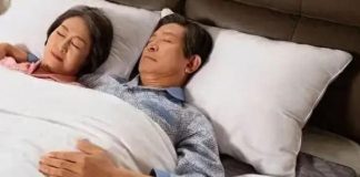 Làm sao để biết được một người có bị cục máu đông không? Bác sĩ: Người bị cục máu đông trong cơ thể thường có 4 triệu chứng khi ngủ