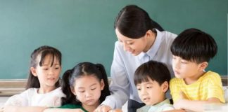 Tại sao trẻ nghe lời thầy cô nhưng lại ‘bỏ ngoài tai’ lời cha mẹ? Có 4 lý do