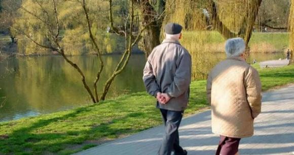 tắc nghèn mạch máu, cục máu đông, đi bộ