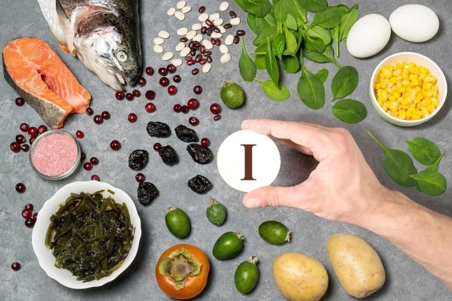 Bị nghẹn họng kéo dài tưởng bệnh dạ dày, người phụ nữ vô tình phát hiện tuyến giáp đã UNG THƯ - Ảnh 3.