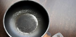 Tiết kiệm đến mấy thấy trong bếp có 3 loại nồi, chảo này cũng phải vứt ngay! Nếu không đừng trách cả nhà mắc bệnh