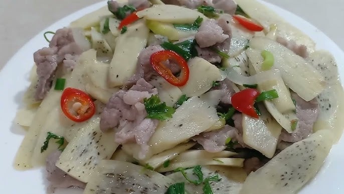 Mùa thu chính là thời điểm củ niễng ngon nhất trong năm