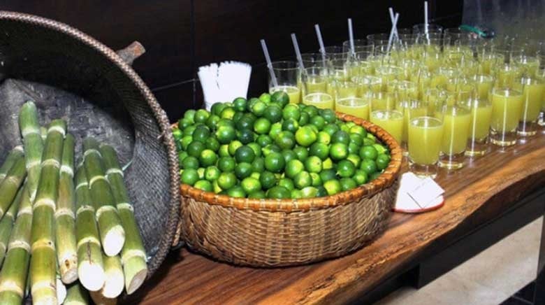 Nhờ tác dụng lợi tiểu, nước mía giúp phòng chống sỏi thận, hỗ trợ chức năng thận, hỗ trợ điều trị nhiễm trùng tiểu. 