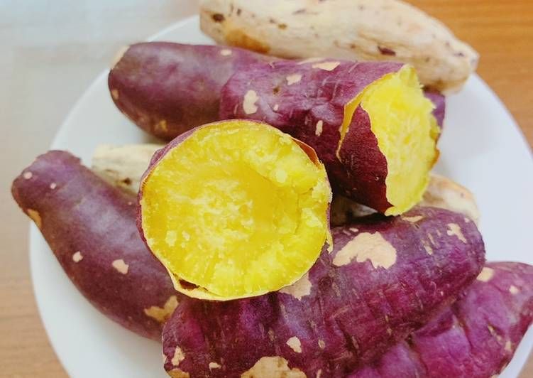 Đồ ăn bị mốc, ngay khi cắt bỏ phần mốc thì nguy cơ bị ảnh hưởng vẫn còn