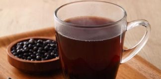 Nước đậu đen cũng có thể gây hại, 5 người nên hạn chế và 5 sai lầm khi nấu cần tránh