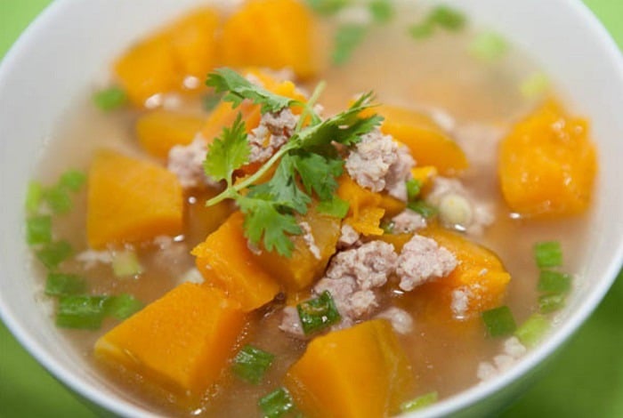 Bí đỏ giúp bảo vệ hệ hô hấp, sáng mắt và tăng sức đề kháng. Ảnh minh họa