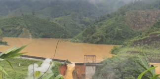 Vỡ đập thủy điện ở Lạng Sơn, nước lũ cuồn cuộn đổ xuống hạ du