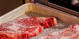 Đã đến lúc tự cứu lấy tim bằng cách NGỪNG ĂN 5 món này vào buổi tối