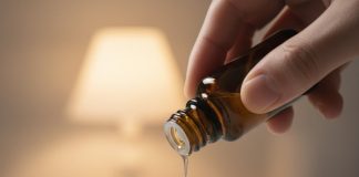 Không thể tin được: Nhỏ vài giọt dầu gió vào hành tây, hiệu quả đuổi muỗi, ngủ ngon gấp 10 lần