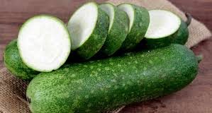 Bí xanh (bí đao) lành tính nhưng có 4 nhóm người không nên ăn