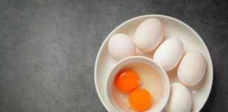 Trứng vịt không thể ăn tùy tiện, bác sĩ cảnh báo: 2 nhóm người này nên hạn chế