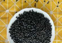 Cách ăn đậu đen xanh lòng trị rụng tóc hiệu quả: Tóc con mọc tua tủa, không sợi nào bạc