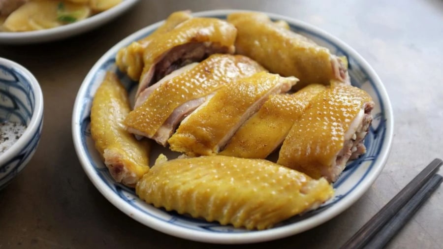 Bạn có thể bảo quản thịt gà luộc trong ngăn mát tủ lạnh trong 3-4 ngày.