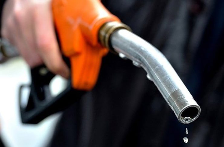 Xăng tăng giá 30 nghìn/lít: Khi đi đổ xăng nhớ 5 nguyên tắc này, để không bị “móc túi”