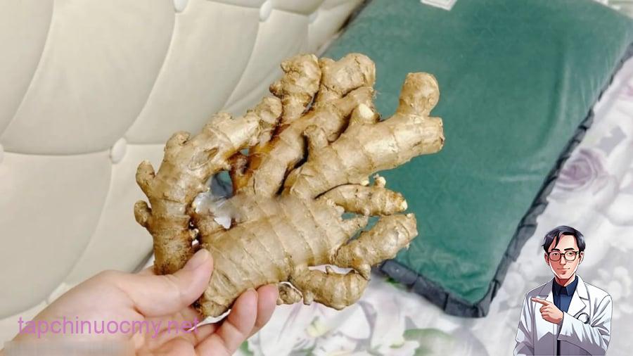 Đặt gừng cạnh gối khi ngủ sẽ giúp an thần, giảm các bệnh hô hấp.