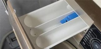 Hôm nay tôi mới biết hộp giặt trên máy giặt được sử dụng như thế này, bảo sao quần áo giặt không đủ sạch