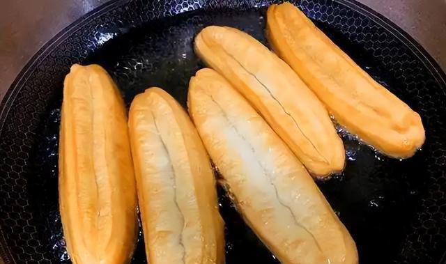 Nguy cơ tử vong cao vì bệnh tiểu ᵭường Nḗu ăn 4 lọai bữa sáng này - Ảnh 3.